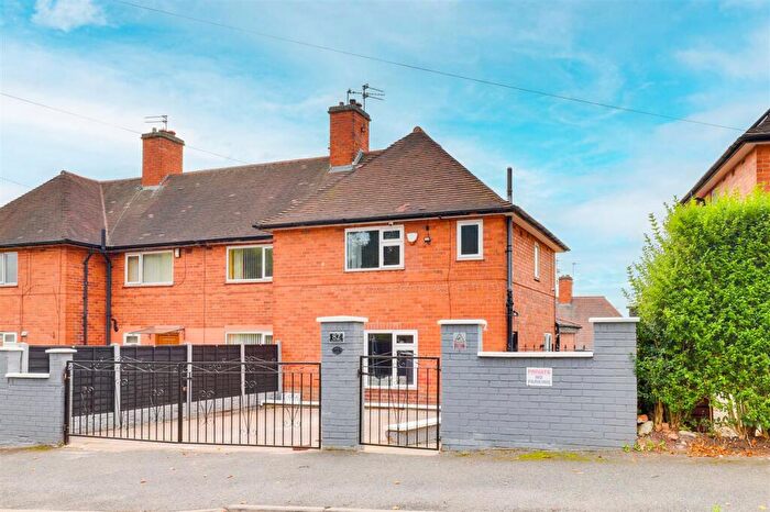 4 Bedroom End Of Terrace House For Sale In Skipton Circus, Nottingham, NG3