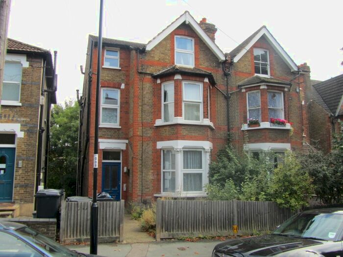 Studio To Rent In Avondale Road, South Croydon, CR2