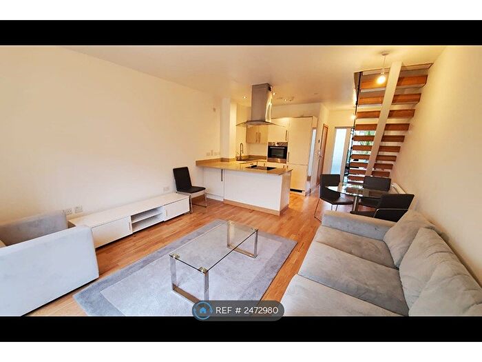 2 Bedroom Semi-Detached House To Rent In Flamsteed Close, Cambridge, CB1