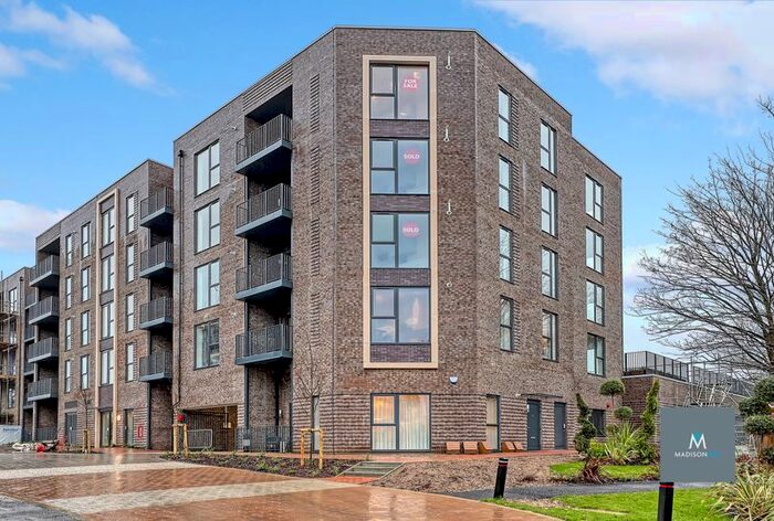 1 Bedroom Flat To Rent In Loughton, IG10