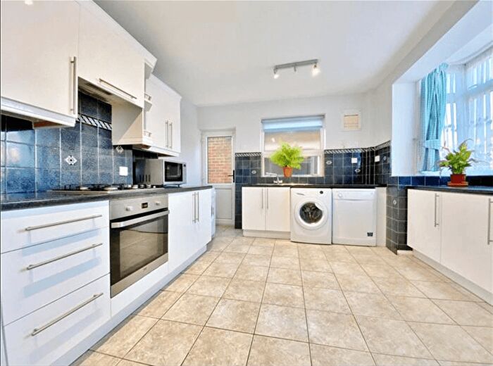 3 Bedroom Semi-Detached House To Rent In Arnold Crescent, Isleworth, TW7