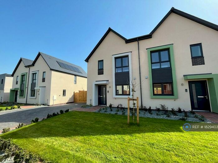 3 Bedroom Semi-Detached House To Rent In Bayley Place, Exeter, EX1