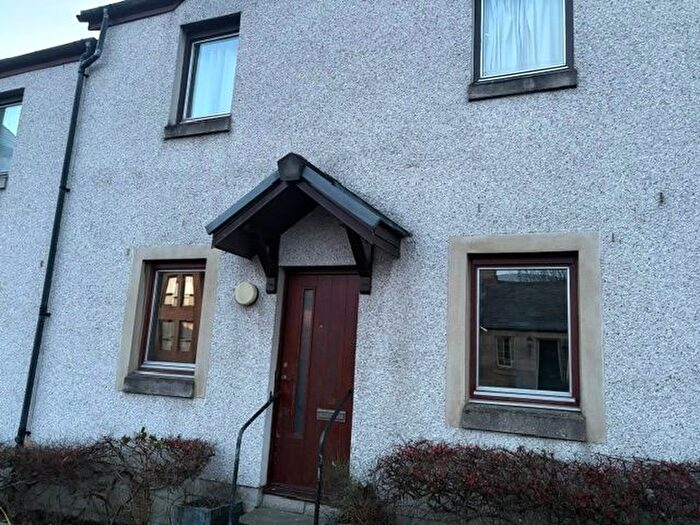 2 Bedroom Flat To Rent In Duddingston Mills, Duddingston, Edinburgh, EH8