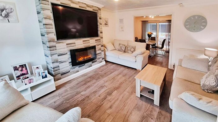 4 Bedroom Detached House For Sale In Vicarage Gardens, Willington, Crook, DL15