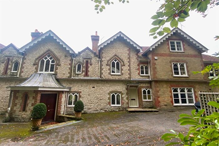 1 Bedroom Flat To Rent In South Harting, Petersfield, GU31
