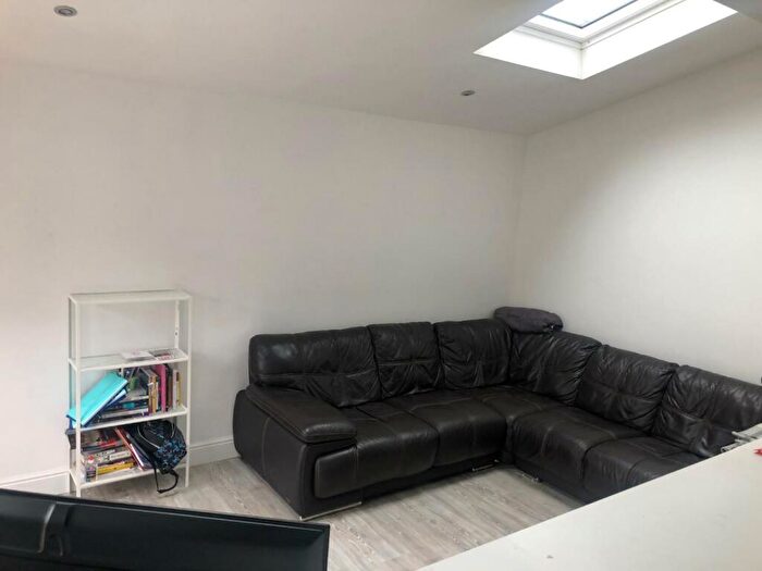 6 Bedroom Semi-Detached House To Rent In St. Monica Grove, Durham, DH1