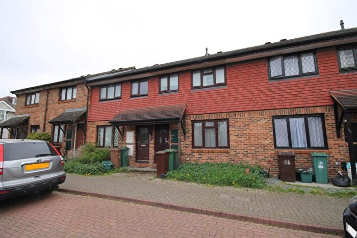 3 Bedroom Terraced House For Sale In Vellum Drive, Carshalton, SM5