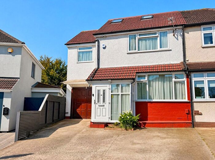4 Bedroom Semi-Detached House For Sale In Mildred Avenue, Northolt, UB5