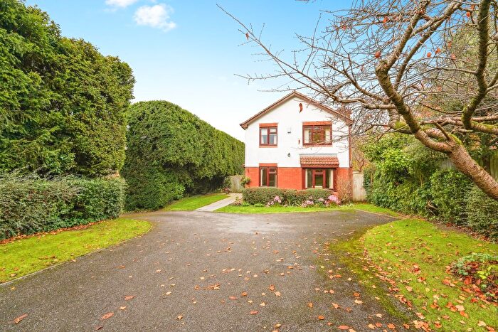 3 Bedroom Detached House For Sale In Moorend Glade, Charlton Kings, Cheltenham, GL53