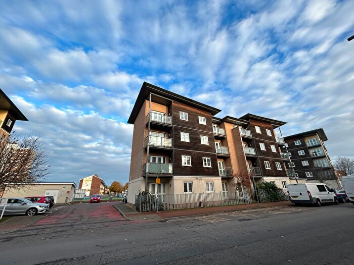 1 Bedroom Flat To Rent In Heol Staughton, Cardiff, CF10