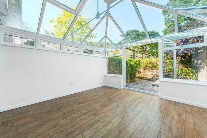 3 Bedroom Semi-Detached House To Rent In Hersham, Walton-on-Thames, KT12