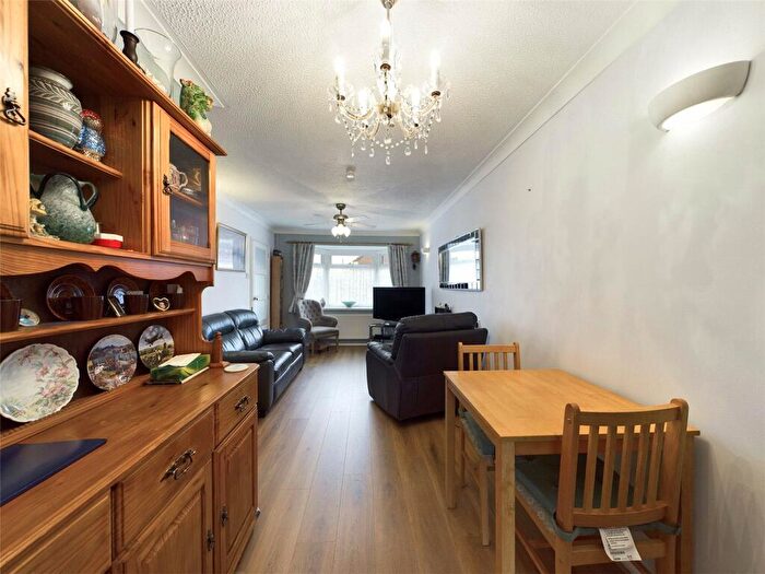 1 Bedroom Bungalow For Sale In Cornfield Drive, Hardwicke, Gloucester, Gloucestershire, GL2