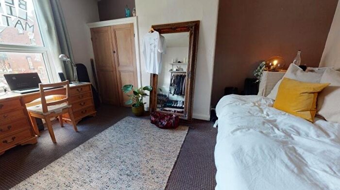 5 Bedroom Terraced House To Rent In Royal Park Avenue, Hyde Park, Leeds, LS6