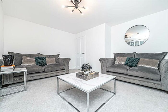 4 Bedroom Detached House For Sale In Macpherson Avenue, Dunfermline, KY11