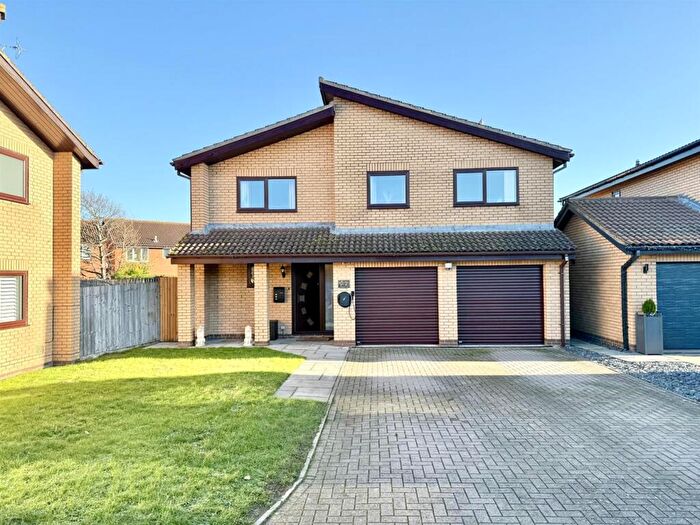 5 Bedroom Detached House For Sale In Homestead Court, Abbeymead, Gloucester, GL4