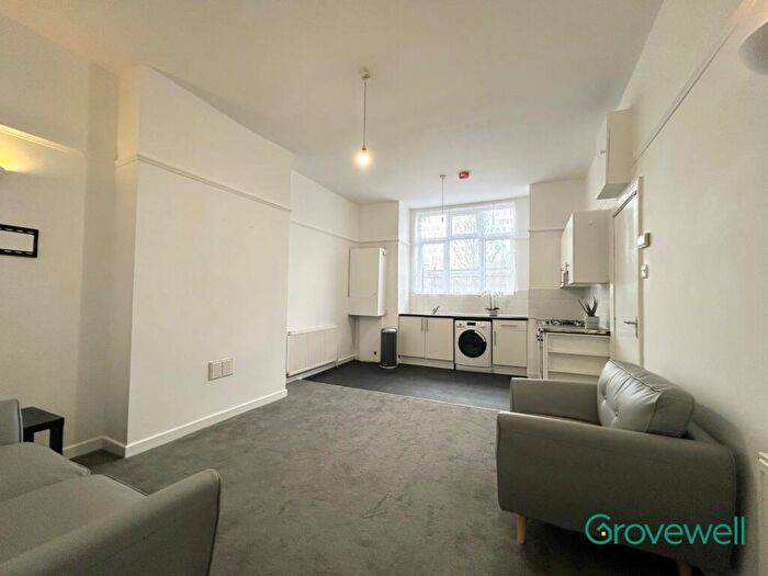 1 Bedroom Flat To Rent In Withington Road, Manchester, M16