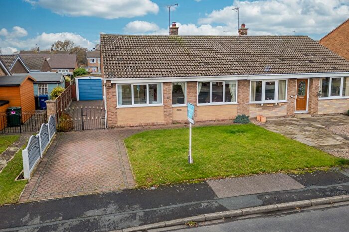 3 Bedroom Semi Detached Bungalow For Sale In Bridle Walk, Selby, YO8