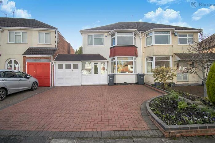 3 Bedroom Semi-Detached House To Rent In Bibury Road, Hall Green, Birmingham, B28