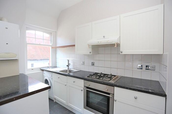 1 Bedroom Apartment To Rent In Bishops Waltham, Hamsphire, SO32