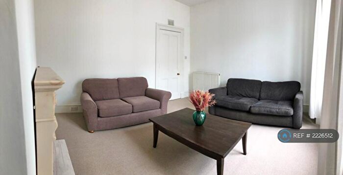 1 Bedroom Flat To Rent In Wallfield Place, Aberdeen, AB25