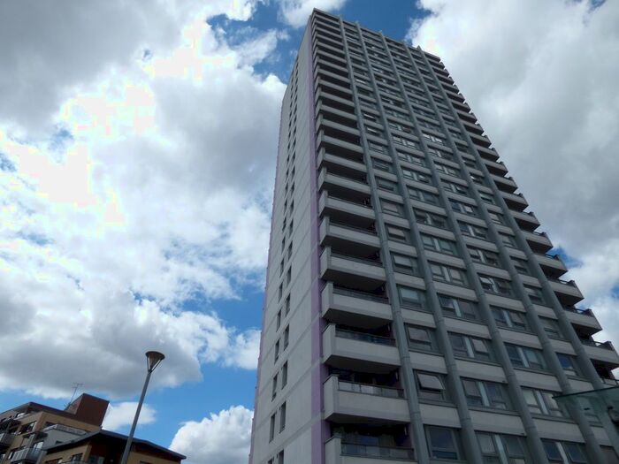 1 Bedroom Flat To Rent In Rainhill Way, Bow, London, E3