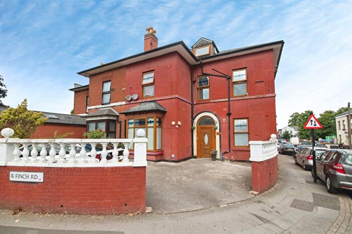9 Bedroom Semi-detached House For Sale In Finch Road, Birmingham, B19