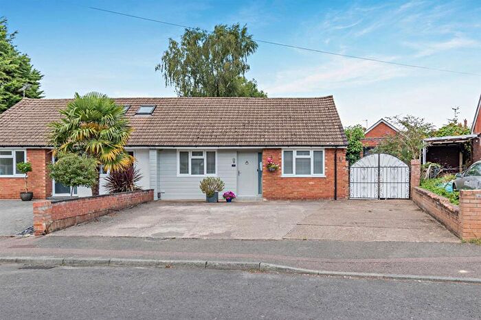 3 Bedroom House For Sale In Trapfield Close, Bearsted, Maidstone, ME14