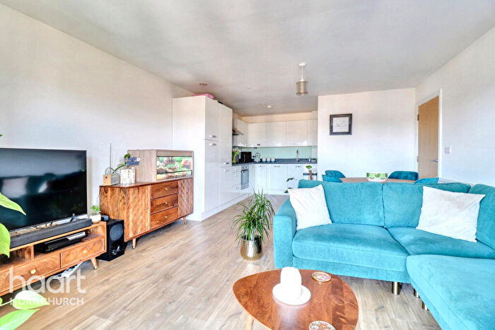 2 Bedroom Apartment For Sale In Stafford Avenue, Hornchurch, RM11