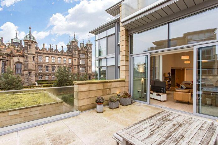2 Bedroom Flat For Sale In / Donaldson Crescent, Wester Coates, Edinburgh, EH12