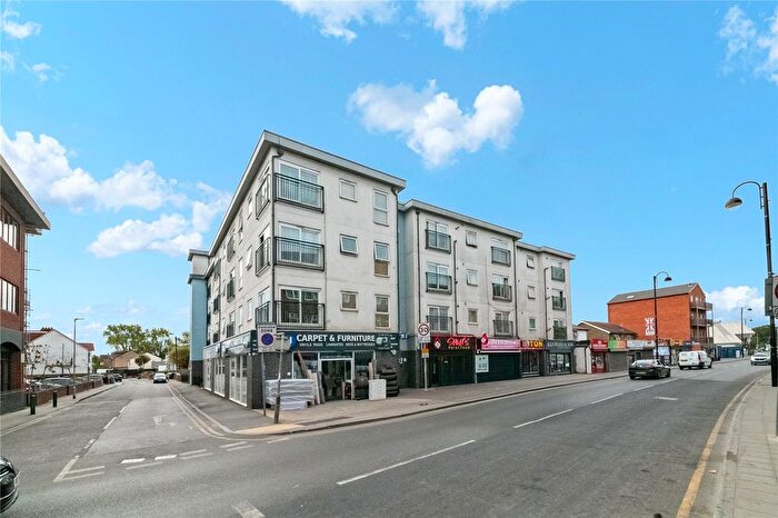 2 Bedroom Flat To Rent In High Street, Yiewsley, West Drayton, UB7