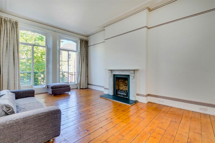 1 Bedroom Flat To Rent In Redcliffe Gardens, Chelsea, SW10
