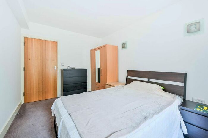 1 Bedroom Flat To Rent In Cadogan Road, Woolwich, London, SE18