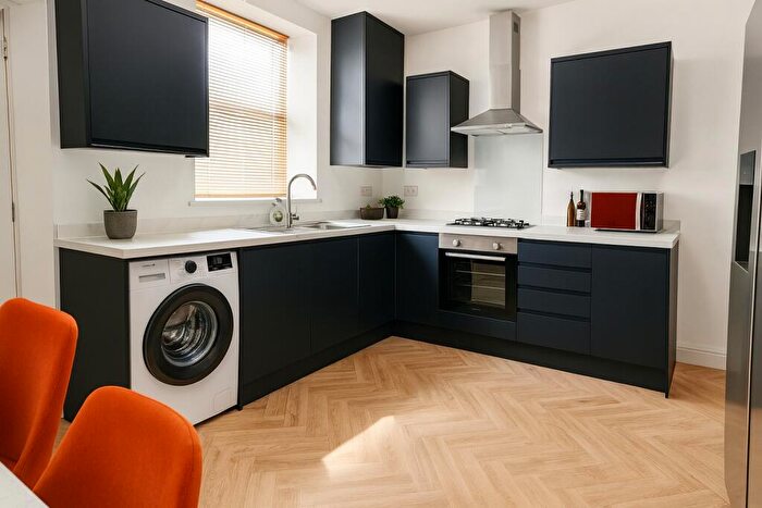 3 Bedroom House To Rent In City Road, Sheffield, S2