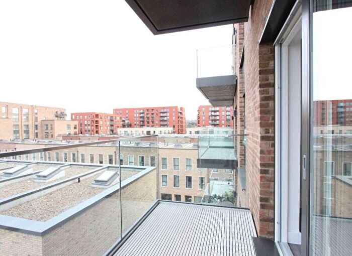 1 Bedroom Flat To Rent In Hoy Close, London, NW9