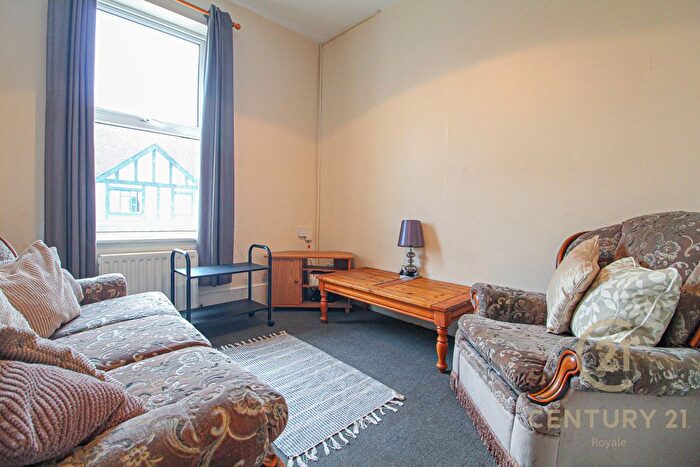 4 Bedroom Flat To Rent In Surbiton Road, Kingston Upon Thames, KT1