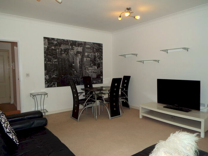 1 Bedroom Apartment To Rent In Carlotta Way, Cardiff Bay, CF10
