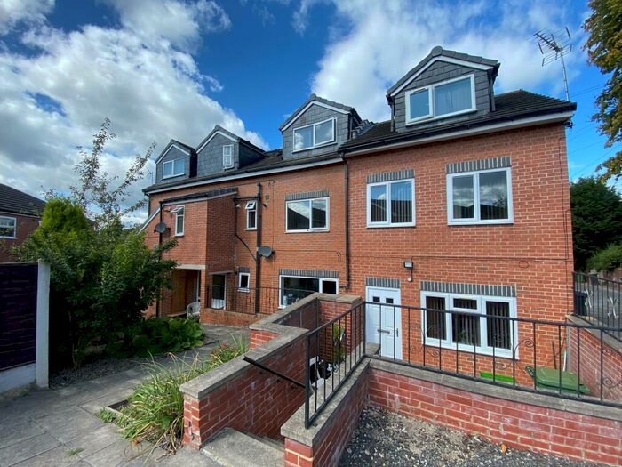 2 Bedroom Apartment To Rent In Gordon Place, Leeds, LS6