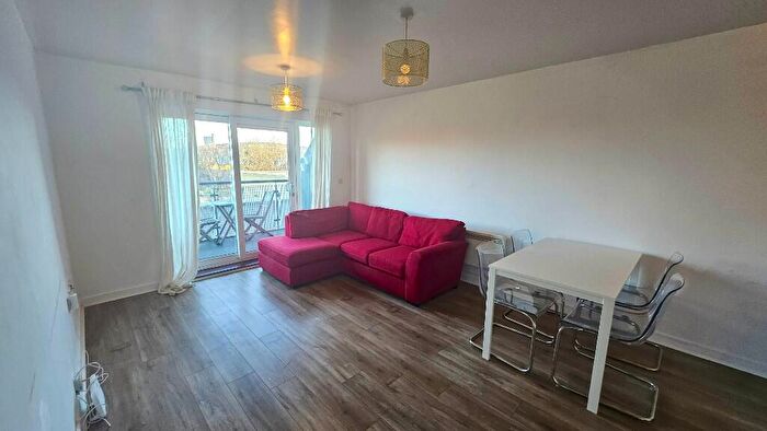 1 Bedroom Flat For Sale In Clydesdale Way, Belvedere, Kent, DA17