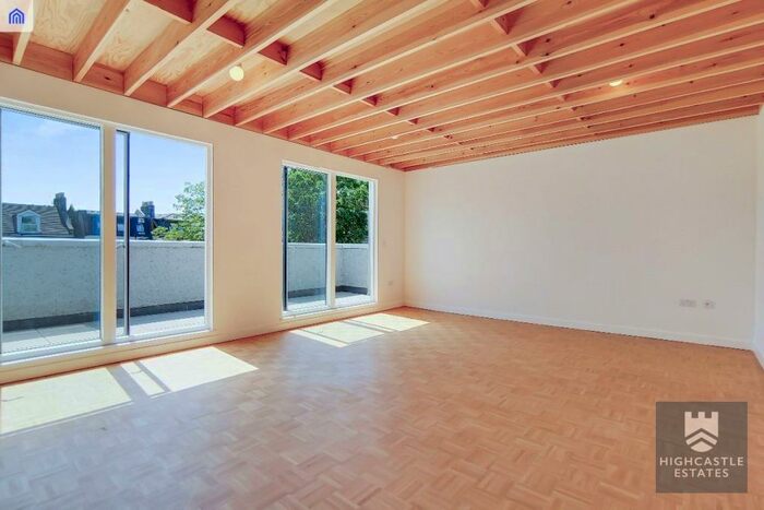 2 Bedroom Terraced House To Rent In Sprowston Mews, E7