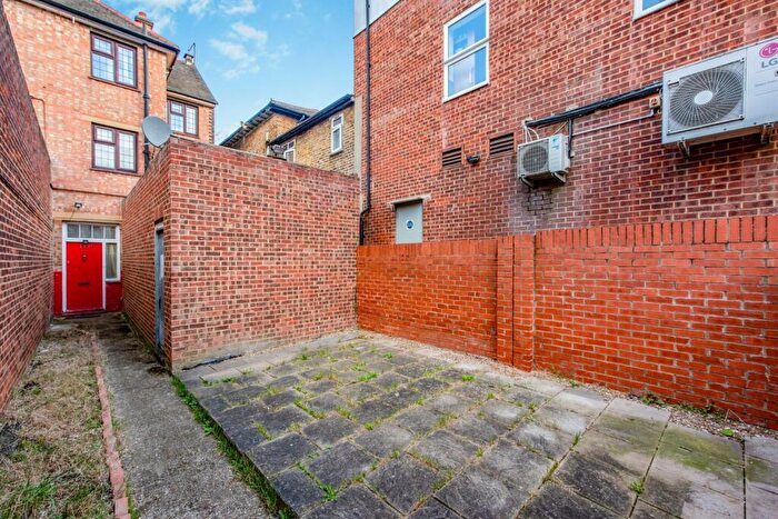 3 Bedroom Maisonette To Rent In Broadway Bexleyheath, DA6