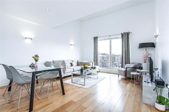 2 Bedroom Flat To Rent In Great Russell Street, Bloomsbury, WC1B