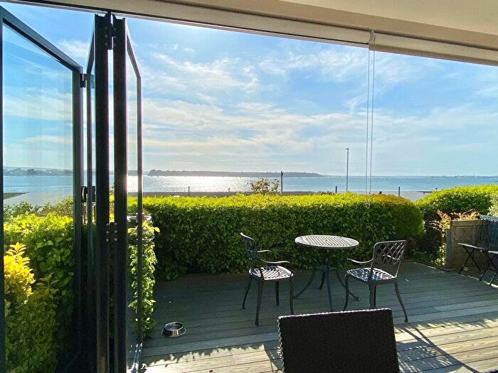 2 Bedroom Apartment For Sale In Hive Gardens Chaddesley Glen, Sandbanks, BH13