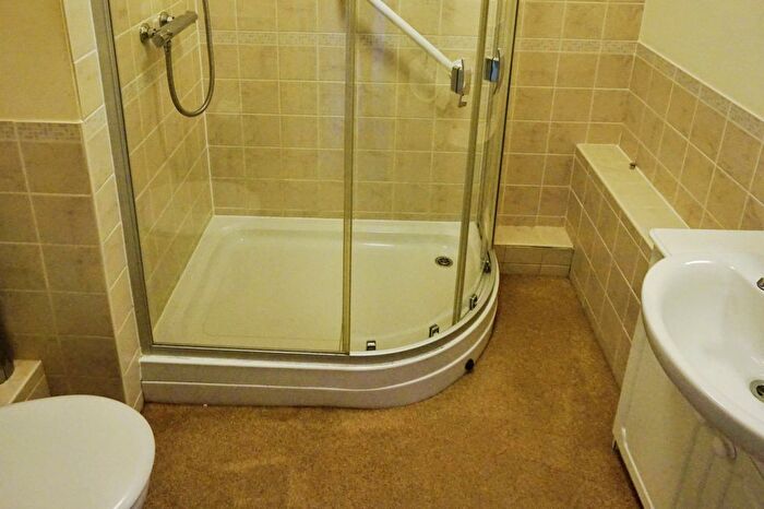 1 Bedroom Flat For Sale In Reddicap Heath Road, Sutton Coldfield, B75