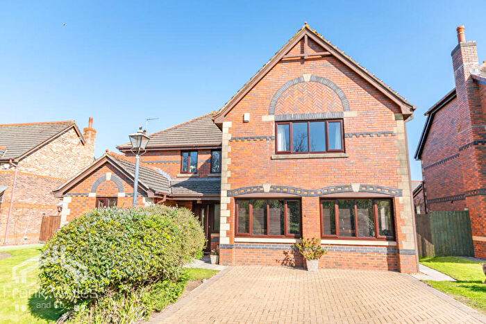 5 Bedroom Detached House For Sale In Ash Grove, Wrea Green, PR4