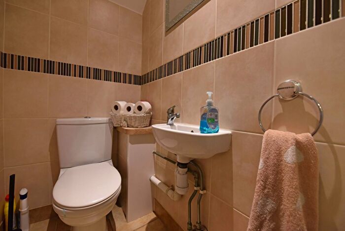 4 Bedroom Detached House For Sale In Pensnett, Tansey Green Road, DY5