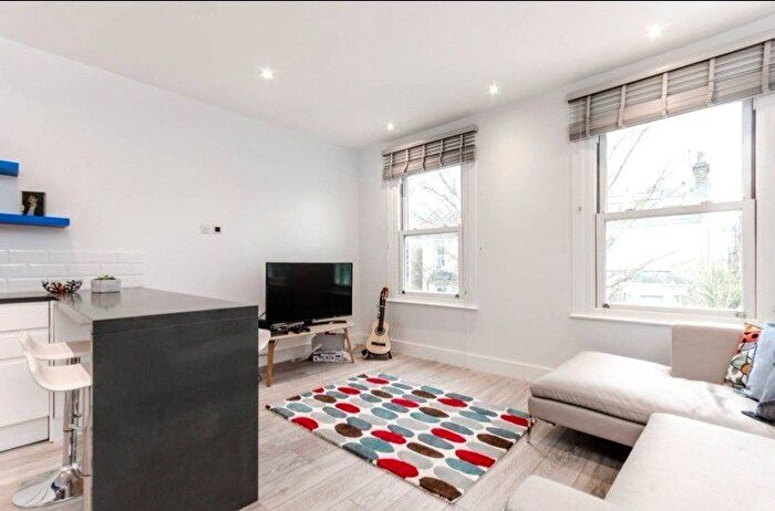 3 Bedroom Terraced House To Rent In Antrobus Road, London, W4