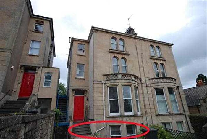 3 Bedroom Apartment To Rent In Garden Flat Cotham Grove, BS6