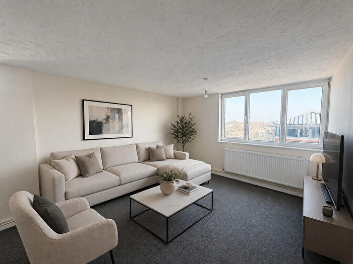 2 Bedroom Apartment To Rent In Bishopsfield Road, Fareham, PO14