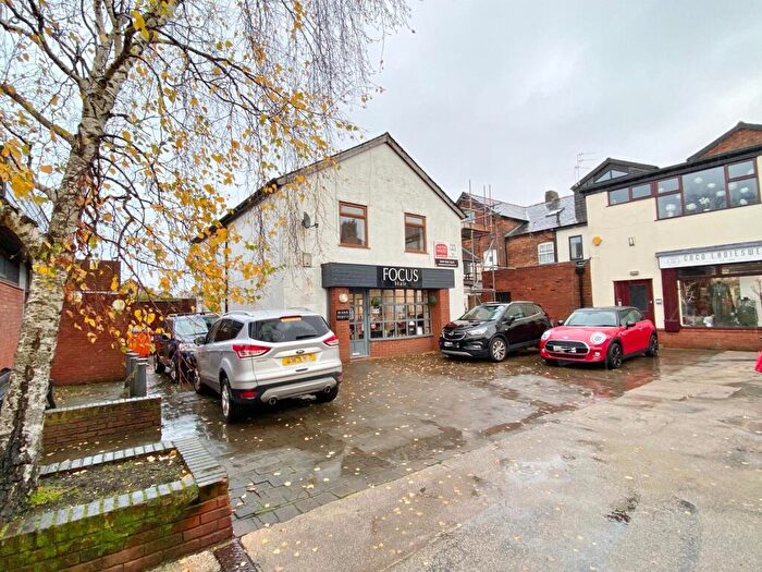 2 Bedroom Flat To Rent In Stoops Hall Yard, Garstang, PR3