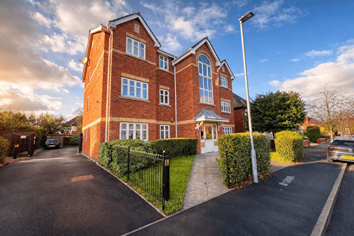 2 Bedroom Apartment For Sale In Woodgate Road, Whalley Range, Manchester, M16